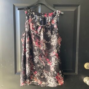 White House Black Market Floral Sleeveless Top Women’s | Size 6